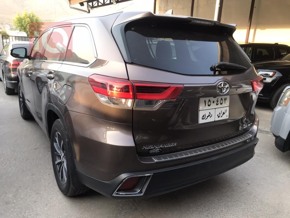 تۆیۆتا هایلاندەر